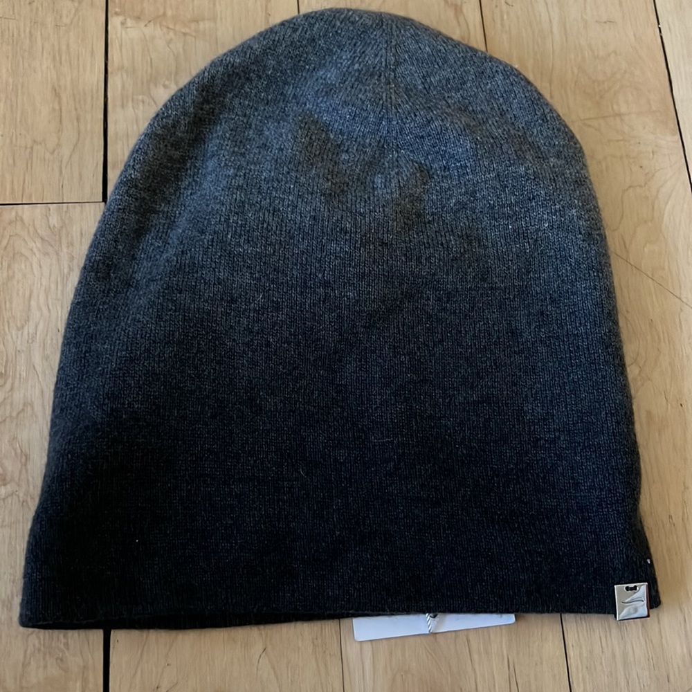 Majorite Cashmere Beanie